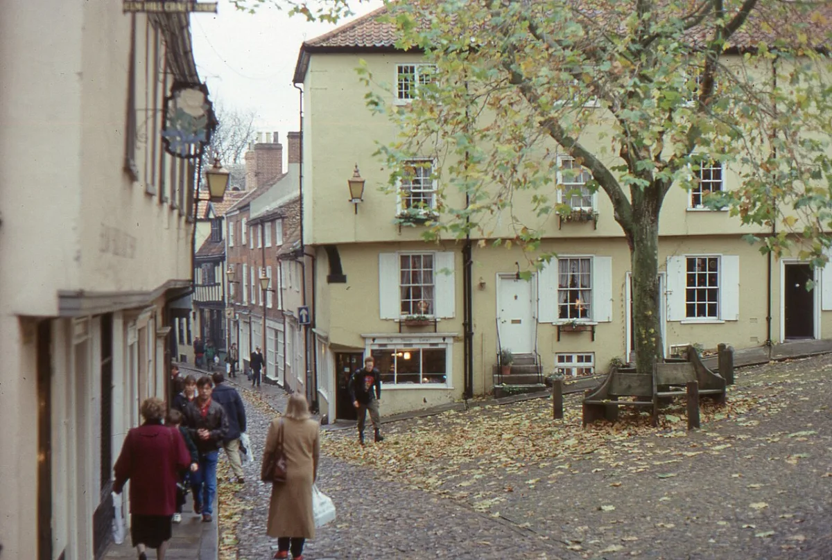 Phố cổ lát đá Elm Hill ở trung tâm thành phố Norwich